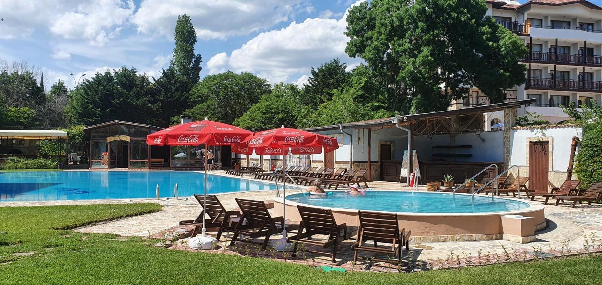 Charming Sunny Apartment+Swimming Pool Saints Constantine and Helena Exterior foto